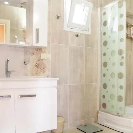 Вилла Peaceful House With Refreshing Terrace In